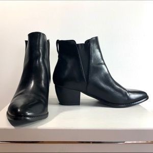 Vegan leather ankle booty